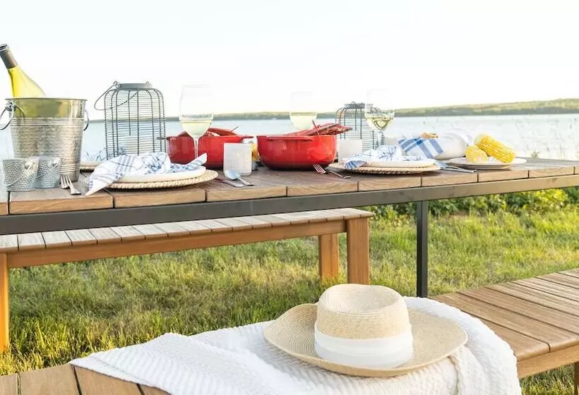 هتل Under Canvas Acadia