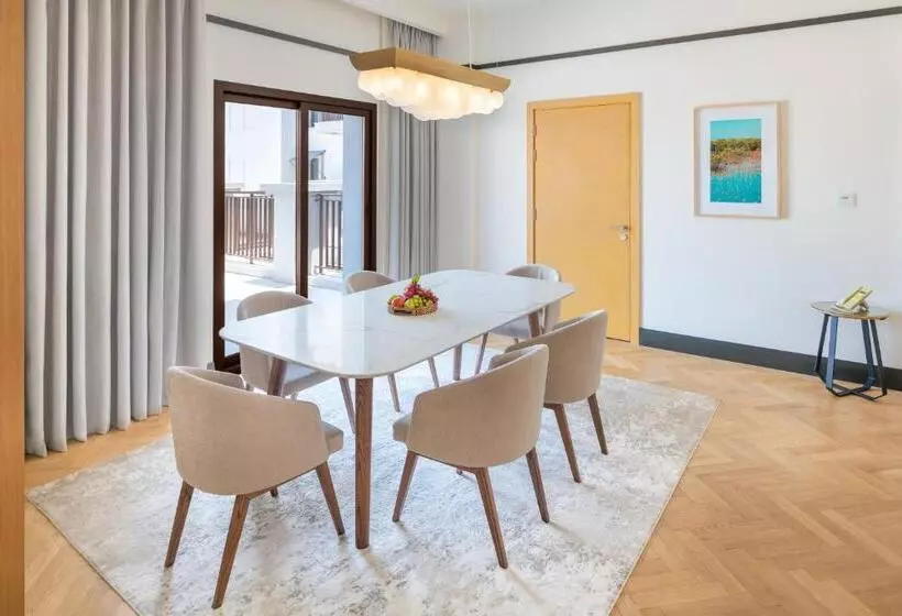 Hotelli Vida Beach Resort Umm Al Quwain