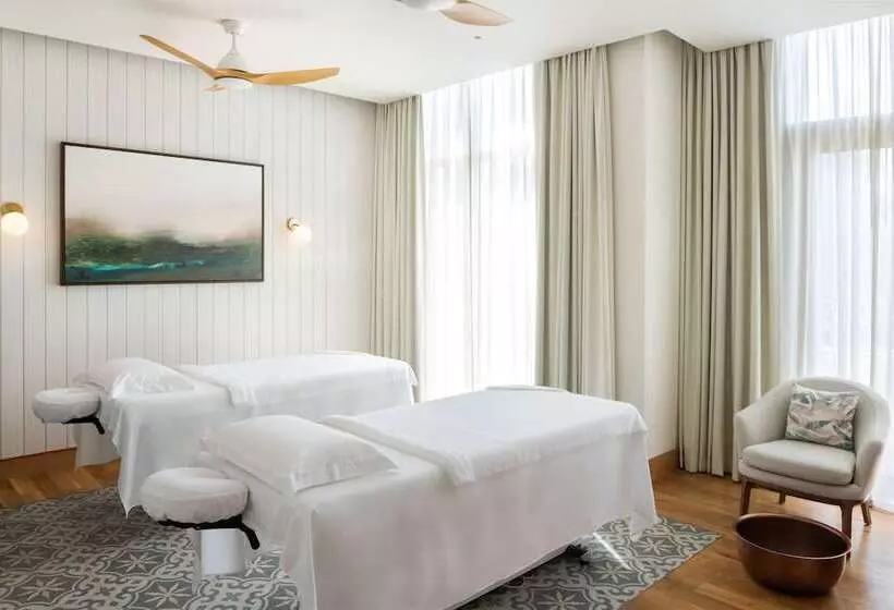 Hotelli Vida Beach Resort Umm Al Quwain