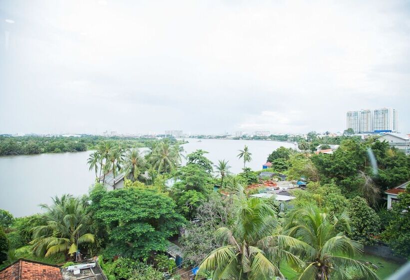 Melow Riverview Apartment