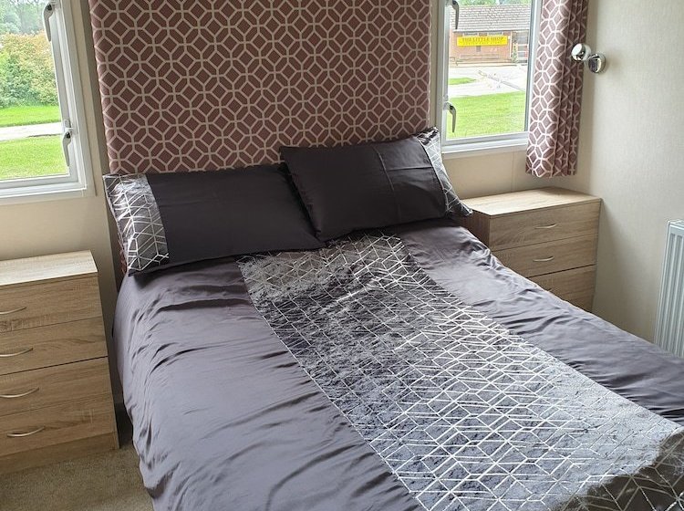 Outstanding 3 Bedroom2018model Caravan Northampton