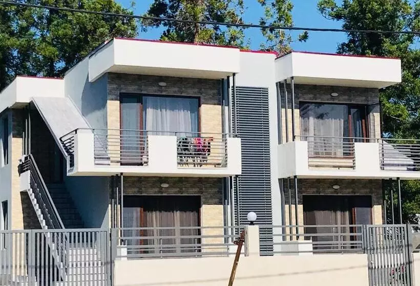 پانسیون Apollo Plus Cottages