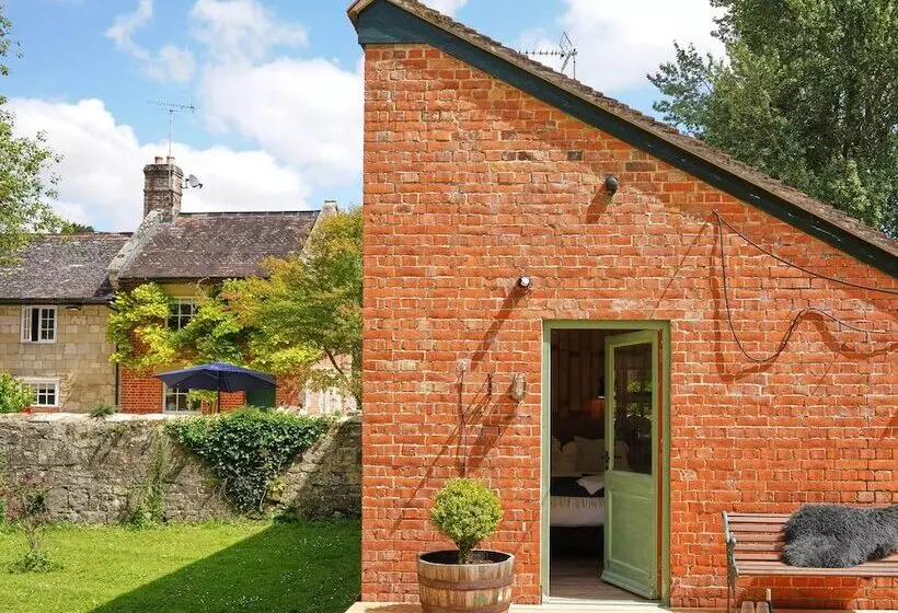 ペンション Riverbarn Fonthill Bishop Bed & Breakfast