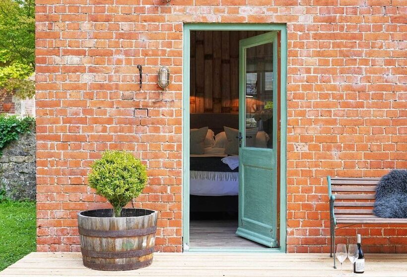 פנסיון Riverbarn Fonthill Bishop Bed & Breakfast