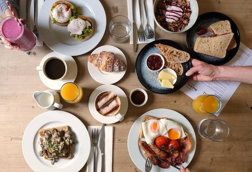 פנסיון Riverbarn Fonthill Bishop Bed & Breakfast