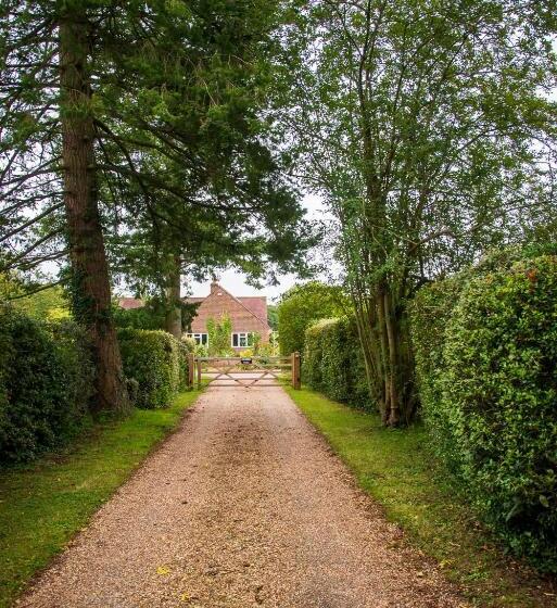 פנסיון Chambers Place