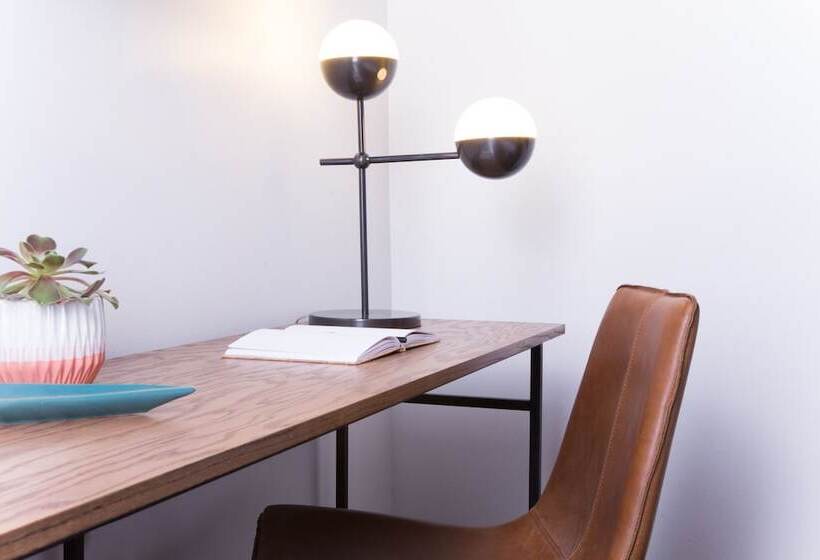 פנסיון Black Swan Sobro Nashville