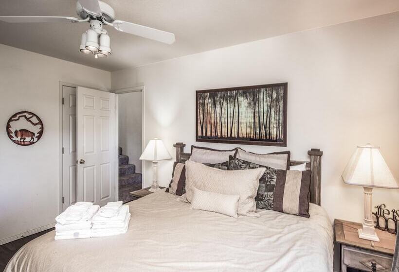 Sierra Lake Vista 5 Bedrooms