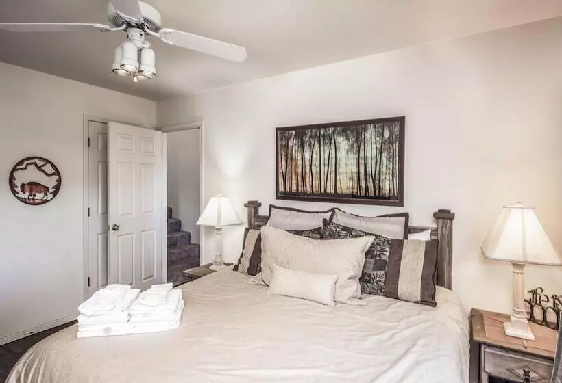 Sierra Lake Vista 5 Bedrooms