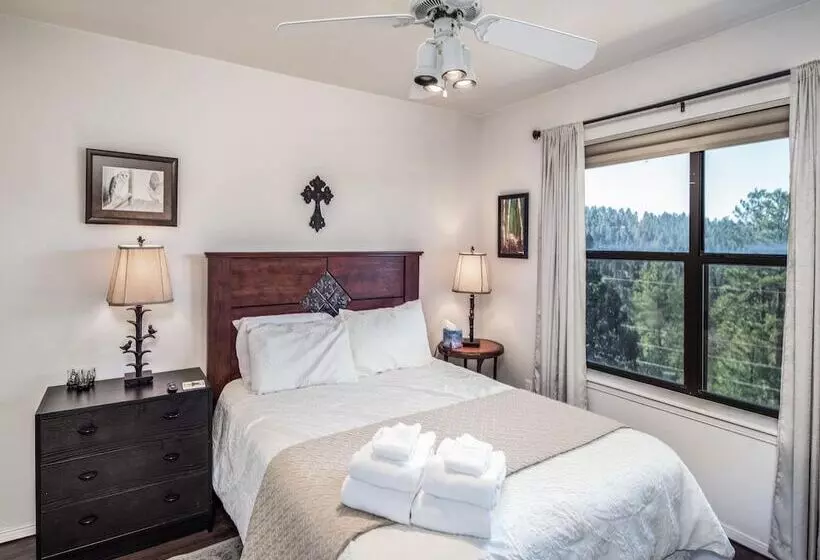 Sierra Lake Vista 5 Bedrooms