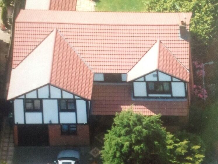 The Cedars House B&b