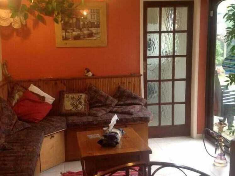 The Cedars House B&b