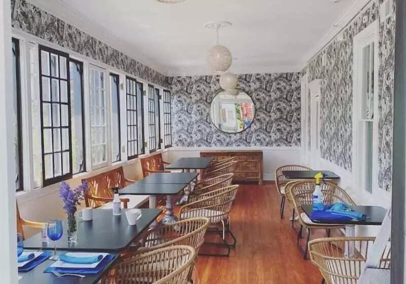 The Hugh Boutique B&b