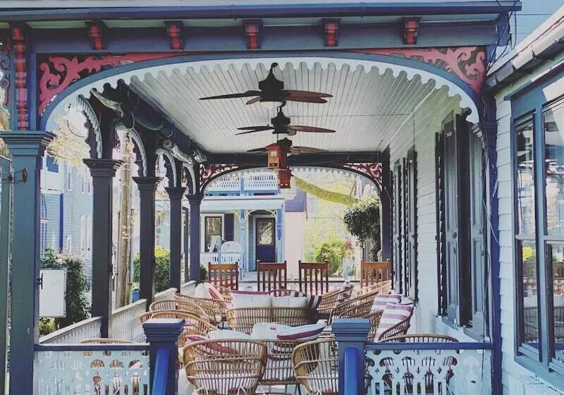 The Hugh Boutique B&b