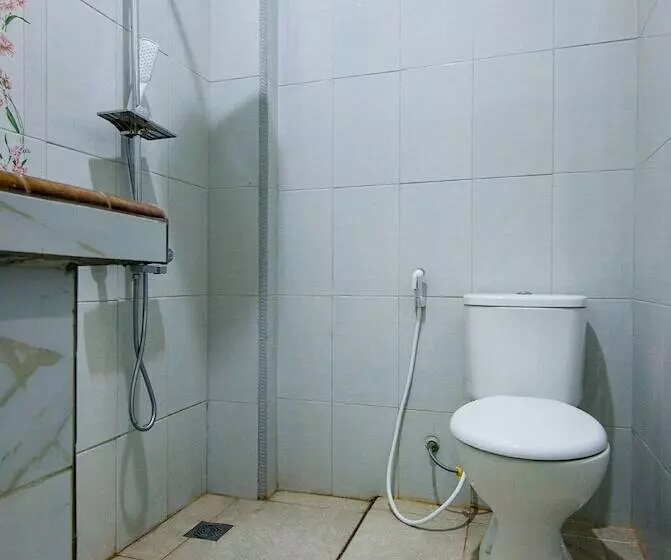 Wisata Hotel By Oyo Rooms