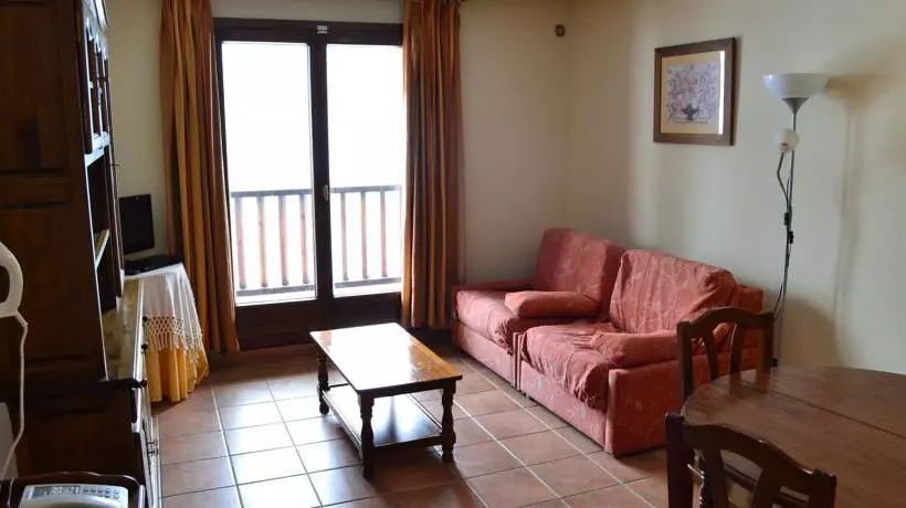 Aparthotel Hort de Popaire