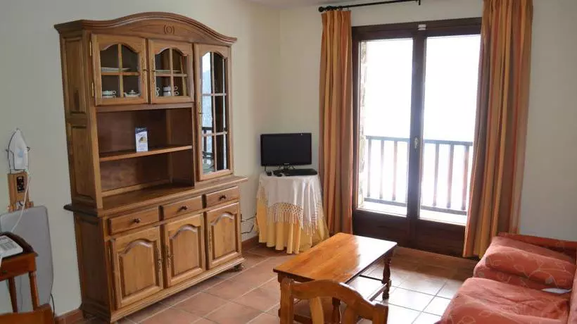 Aparthotel Hort de Popaire