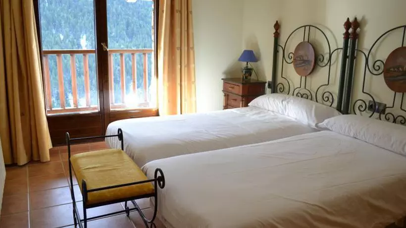 Aparthotel Hort de Popaire