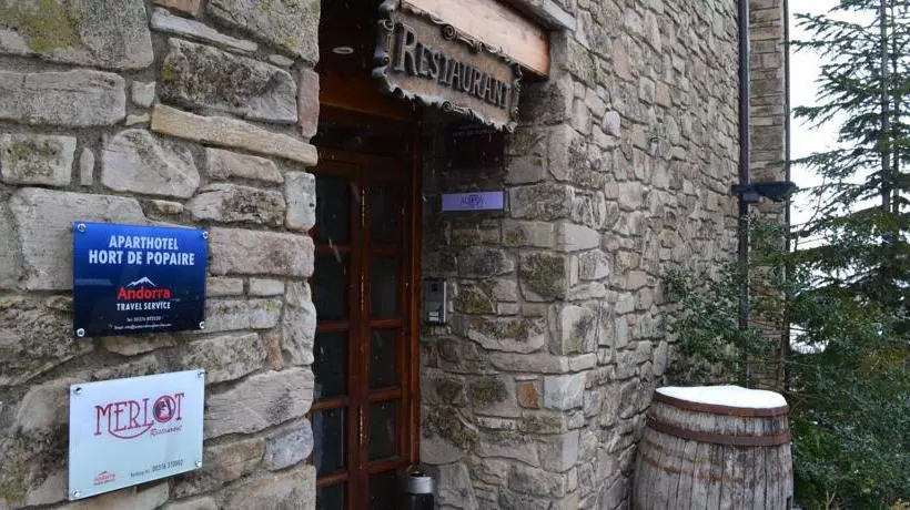 Aparthotel Hort de Popaire