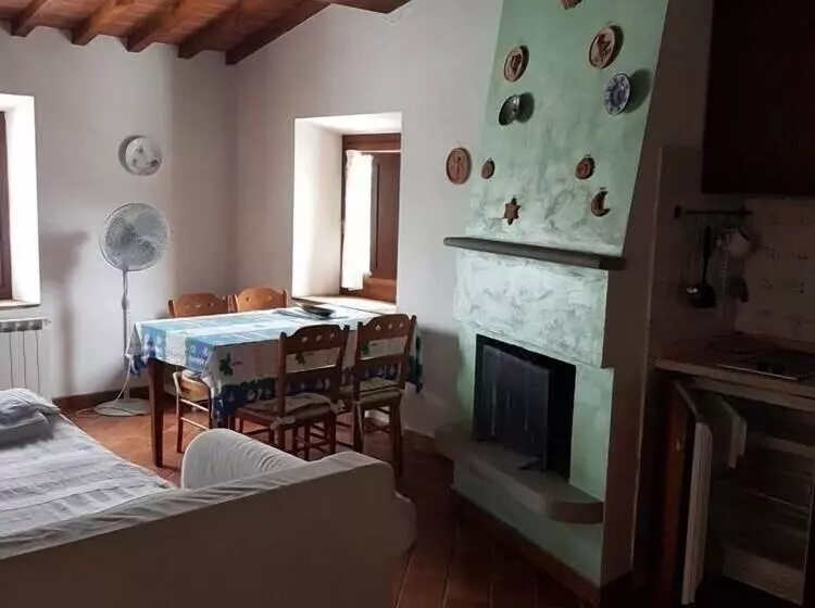 Casa Vacanze Borgo La Fratta