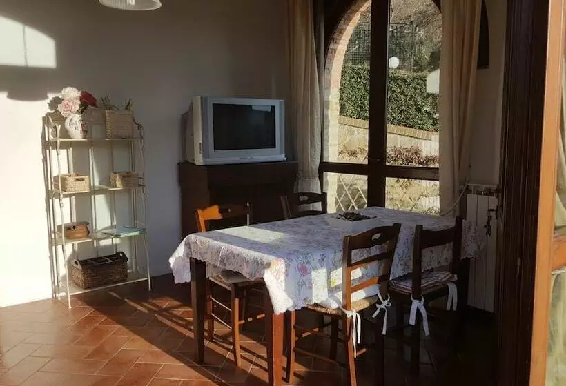 Casa Vacanze Borgo La Fratta
