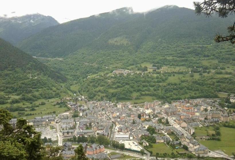 簡易ホテル Pension Casa Vicenta