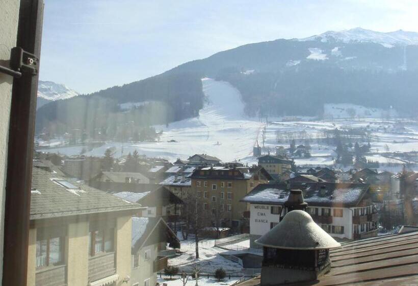 בית מלון כפרי Capitani