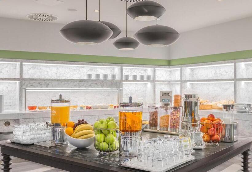 Hotel Titanic Comfort Kurfürstendamm