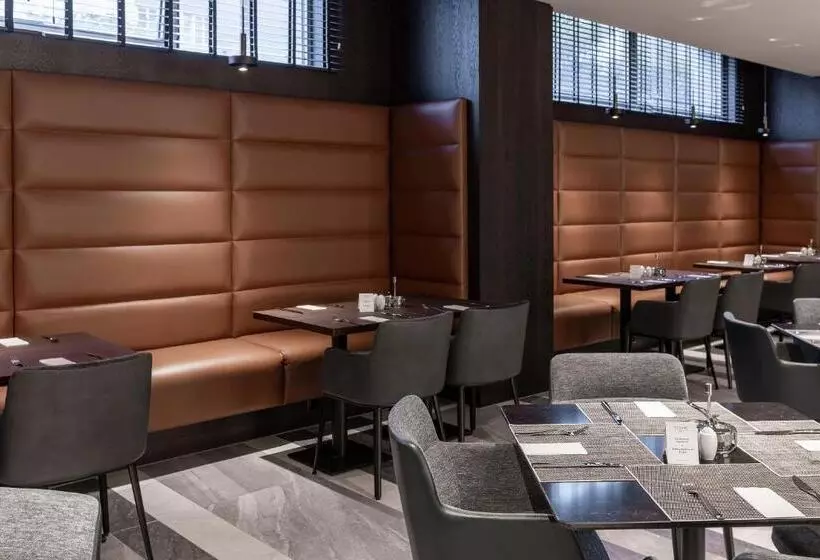 هتل Titanic Comfort Kurfürstendamm