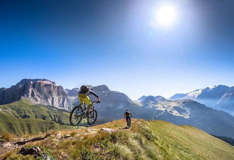 فندق Chalet Pineta Relax Location