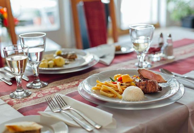 فندق Coop Krivan