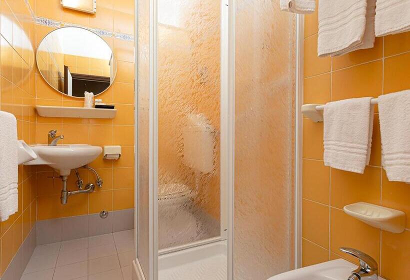 호텔 Corona Milano Marittima