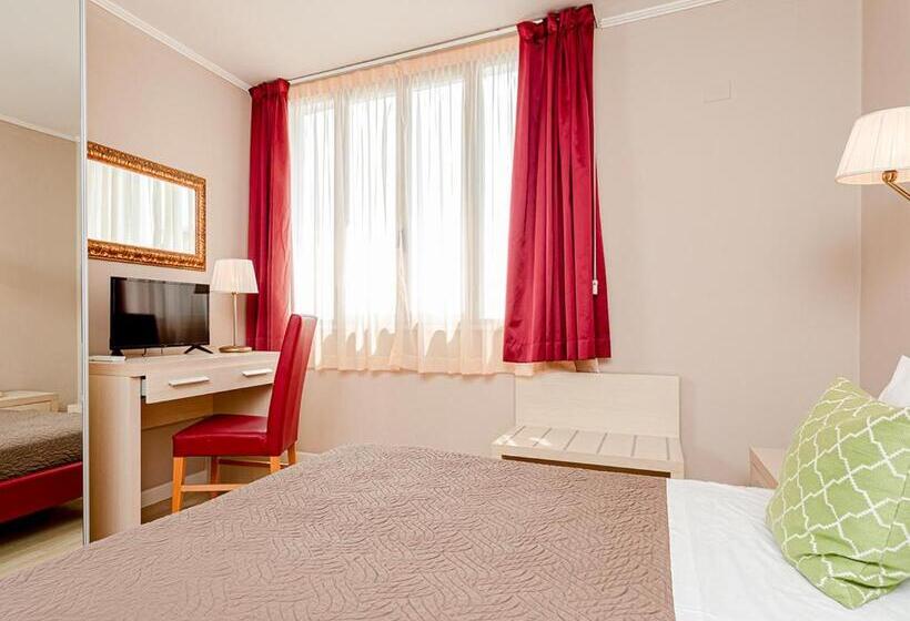 호텔 Corona Milano Marittima