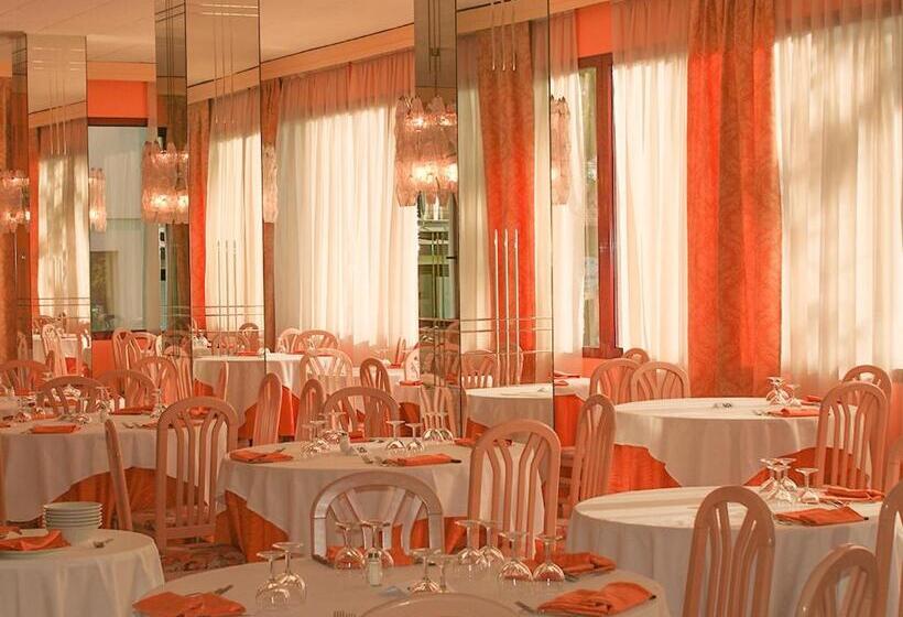 호텔 Corona Milano Marittima