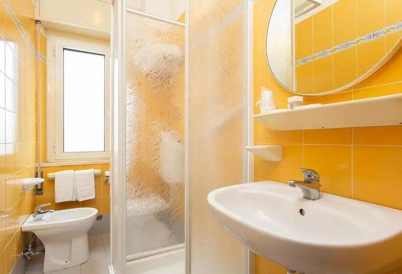 فندق Corona Milano Marittima