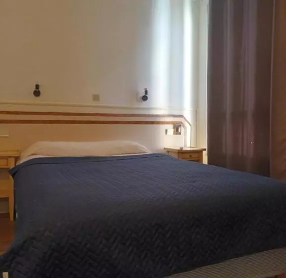 Hotel De Lorraine