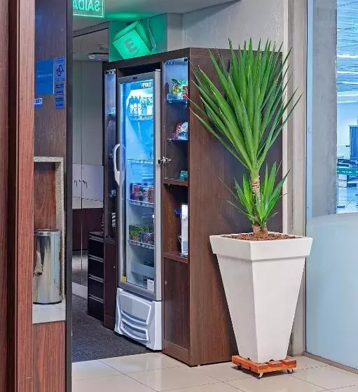 ホテル Fast Sleep Guarulhos By Slaviero Hotéis