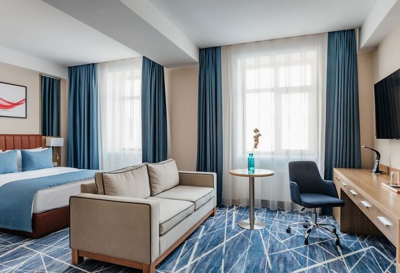 酒店 Ramada By Wyndham Astana