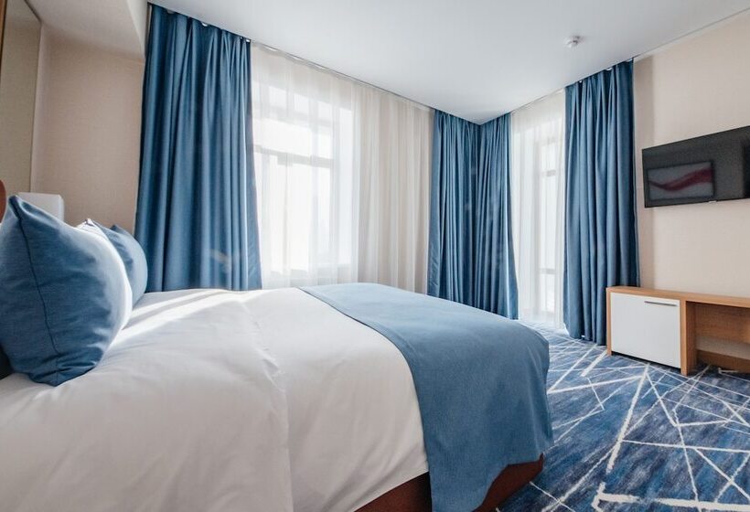 酒店 Ramada By Wyndham Astana