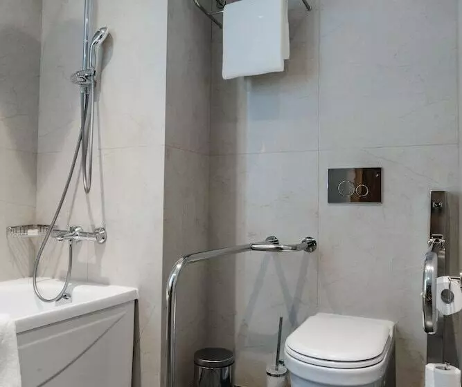 Отель Ramada By Wyndham Astana