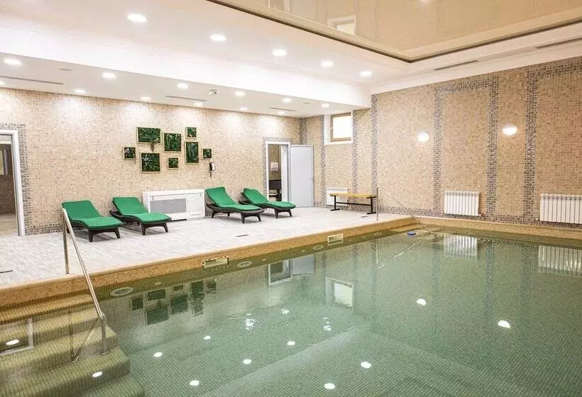 Отель Ramada By Wyndham Astana