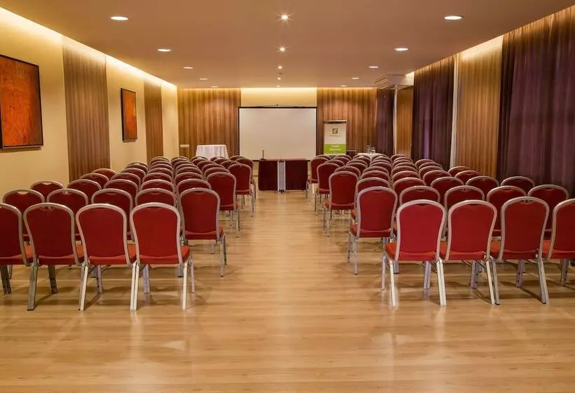 هتل Holiday Inn Zilina, An Ihg