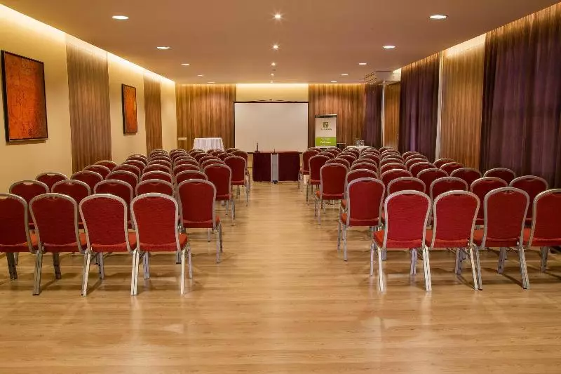 هتل Holiday Inn Zilina, An Ihg