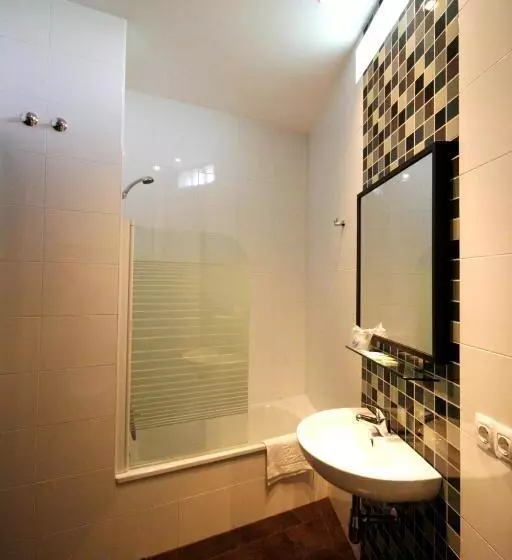 Отель Hostal Real