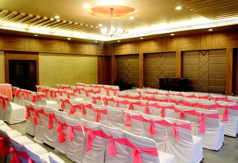 酒店 Justa Hyderabad