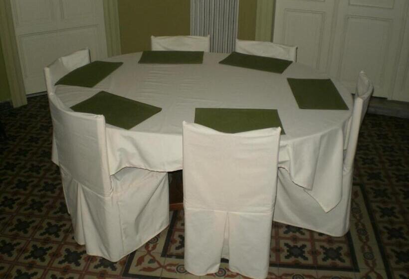 Отель Metropolis