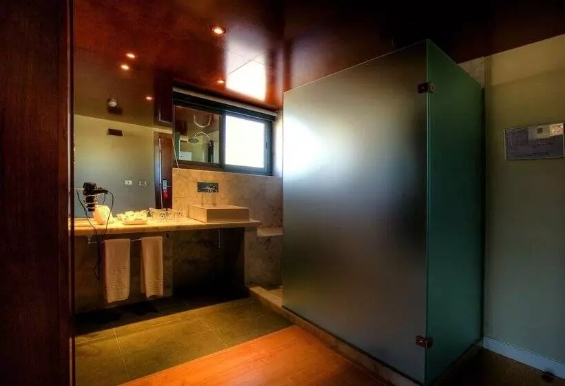 Отель Santa Beatriz De Silva