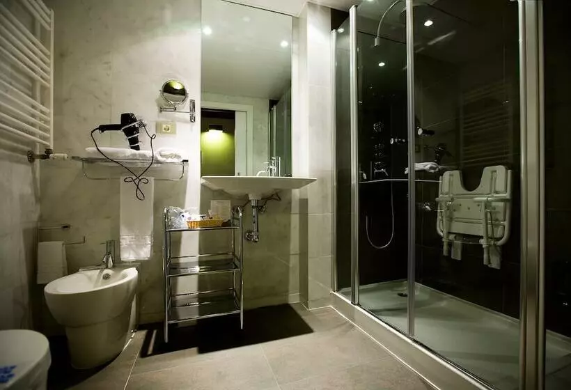 Отель Santa Beatriz De Silva