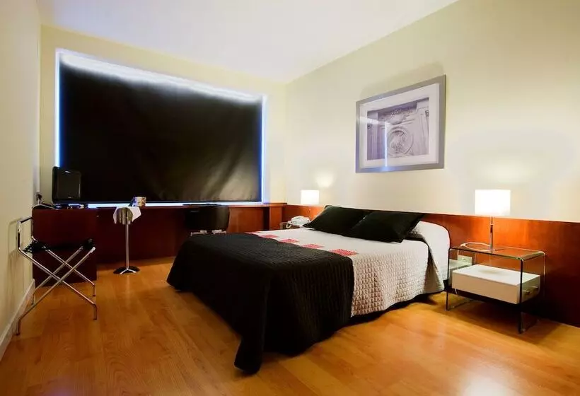 Отель Santa Beatriz De Silva