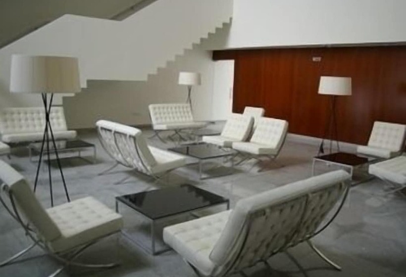 ホテル Santa Beatriz De Silva